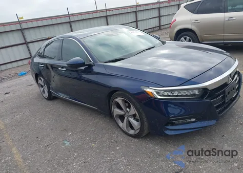 2018 Honda Accord Touring z USA, uszkodzony, nr VIN 1HGCV1F91JA015324